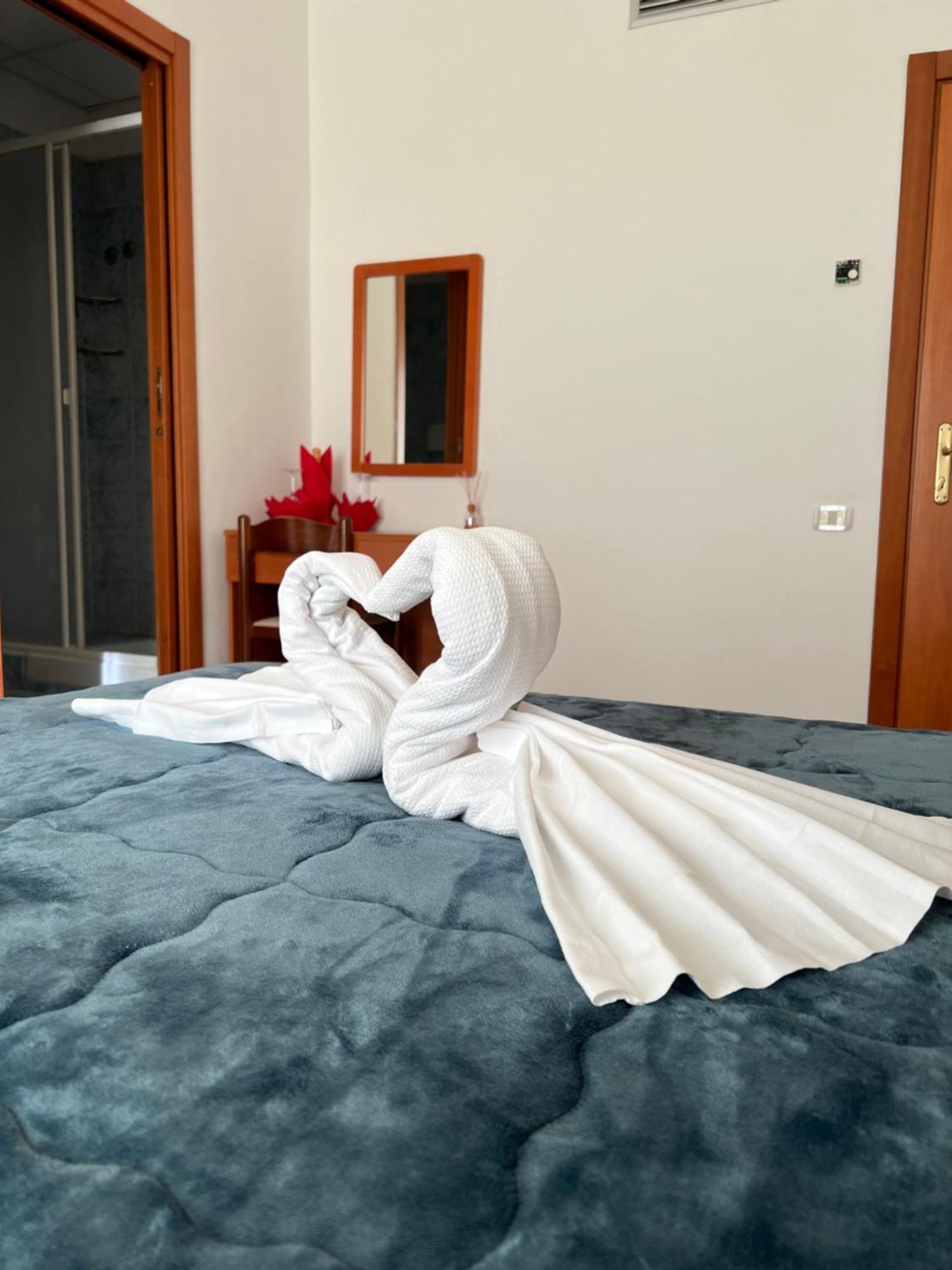 Hotel Vico Alto Сиена Екстериор снимка