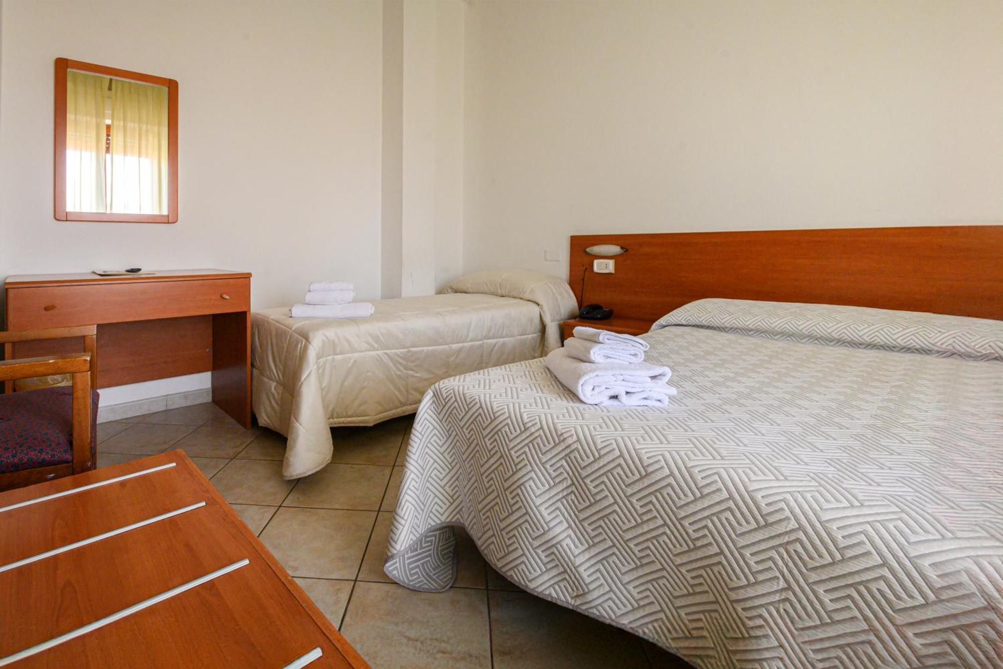 Hotel Vico Alto Сиена Екстериор снимка