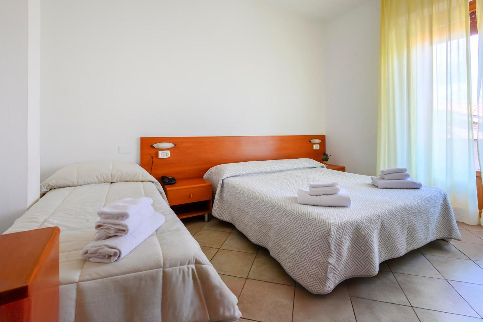 Hotel Vico Alto Сиена Екстериор снимка